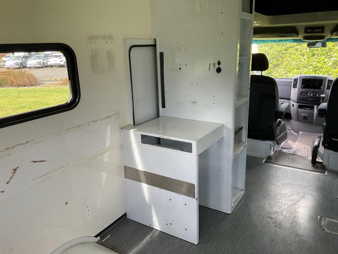 Photo '10' of Mercedes-Benz Sprinter C/C 319 CDI 3665 S Ambulance