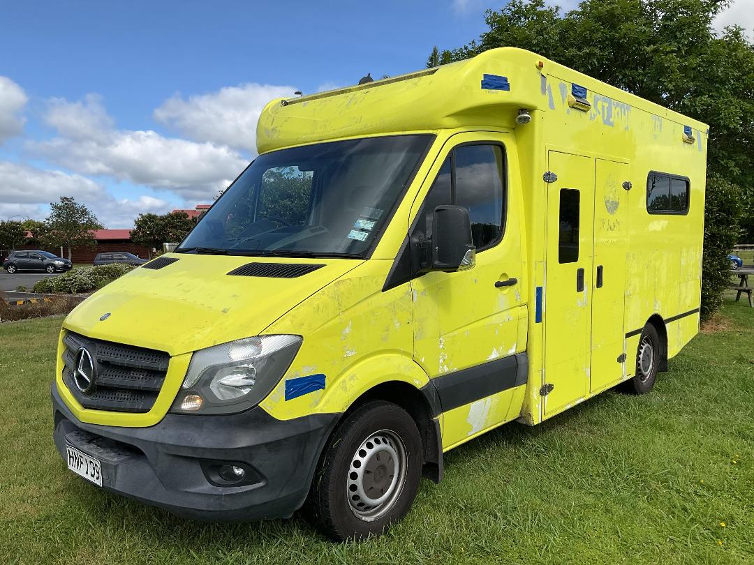 Photo '15' of Mercedes-Benz Sprinter C/C 319 CDI 3665 S Ambulance
