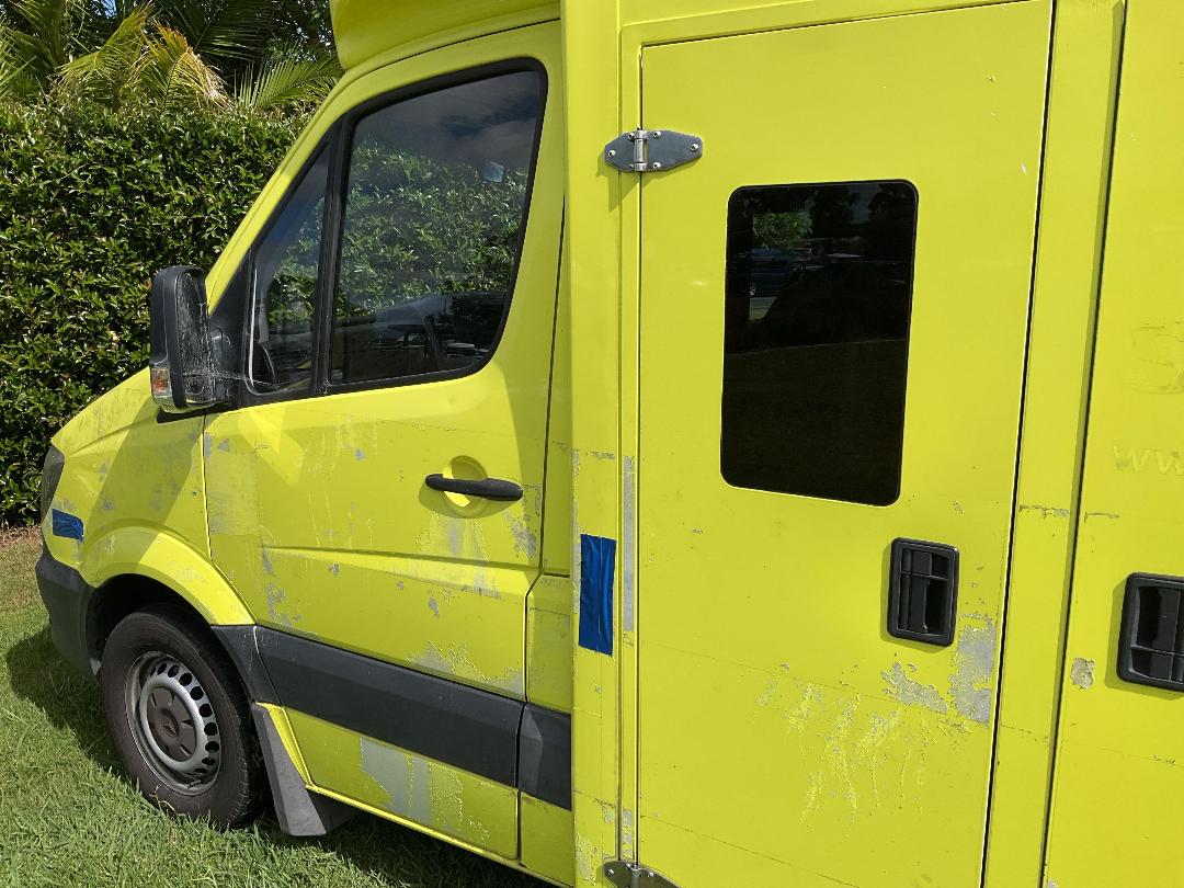 Photo '40' of Mercedes-Benz Sprinter C/C 319 CDI 3665 S Ambulance