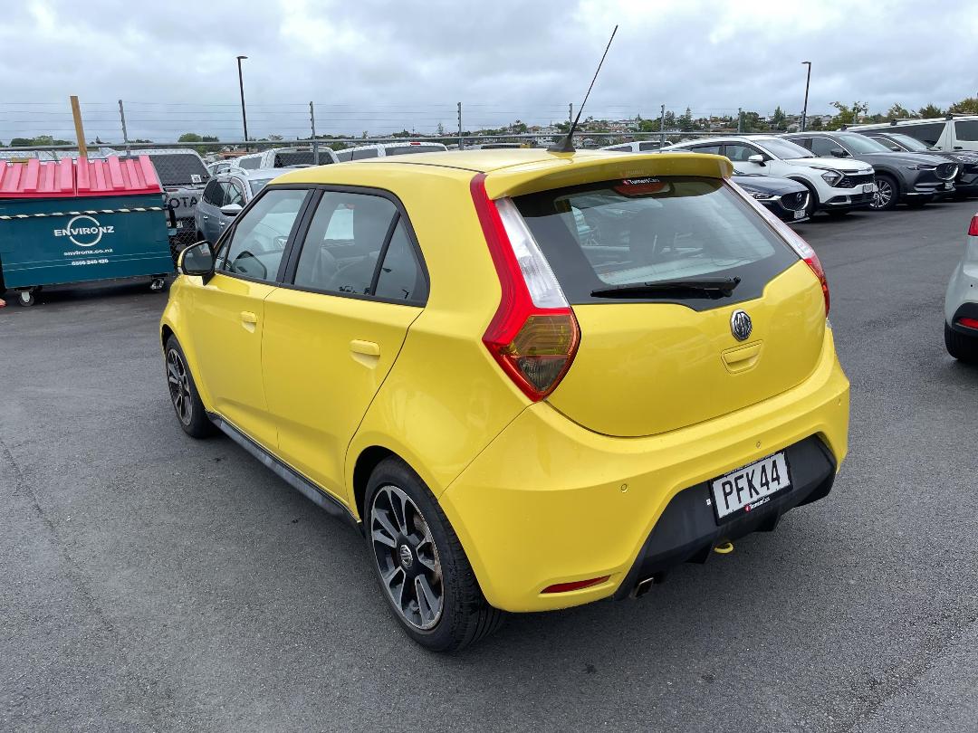 Photo '4' of MG 3 Style