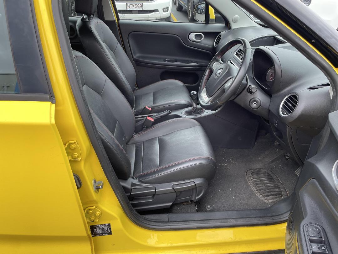 Photo '14' of MG 3 Style