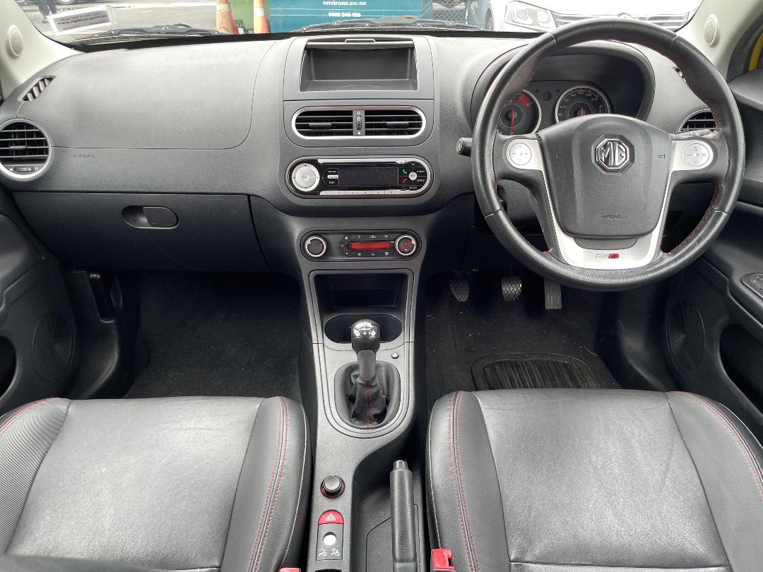 Photo '16' of MG 3 Style