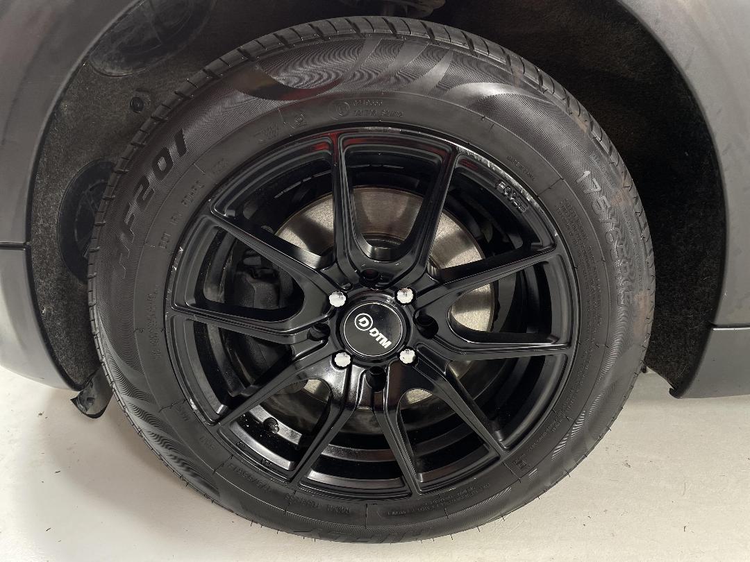 Photo '10' of Mini ONE