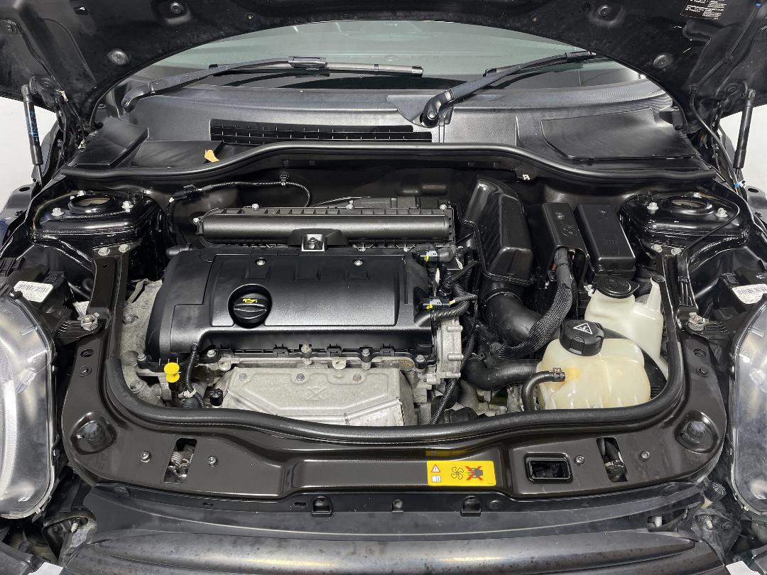 Photo '13' of Mini ONE