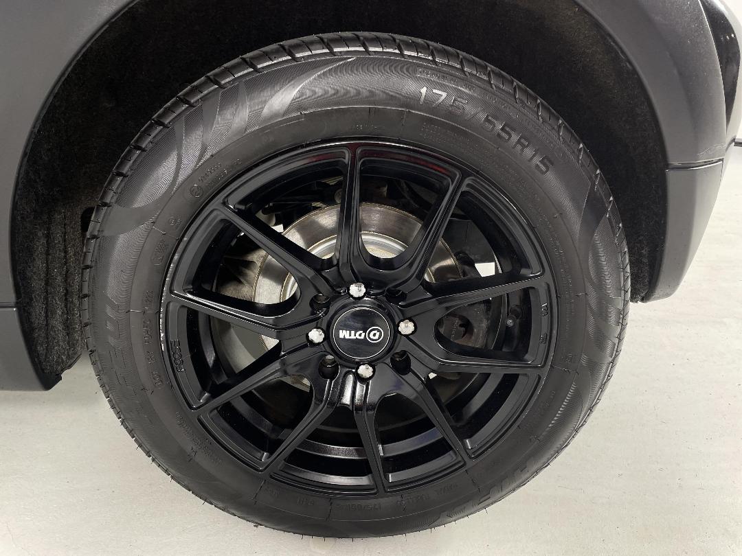 Photo '11' of Mini ONE