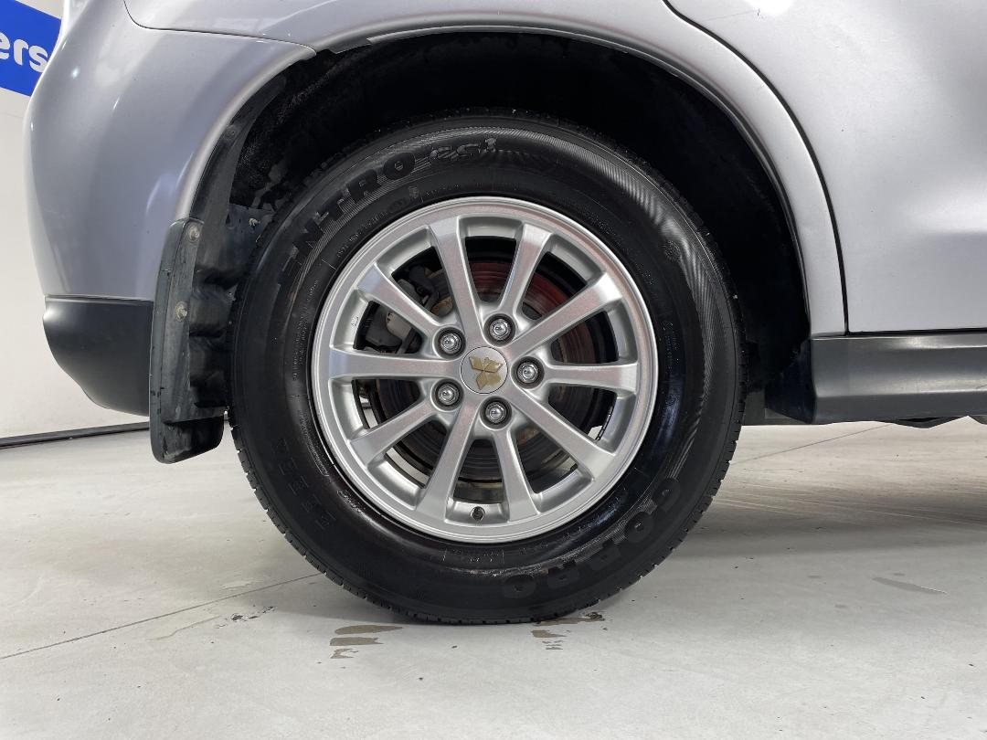 Photo '12' of Mitsubishi ASX Photo '12' of Mitsubishi ASX