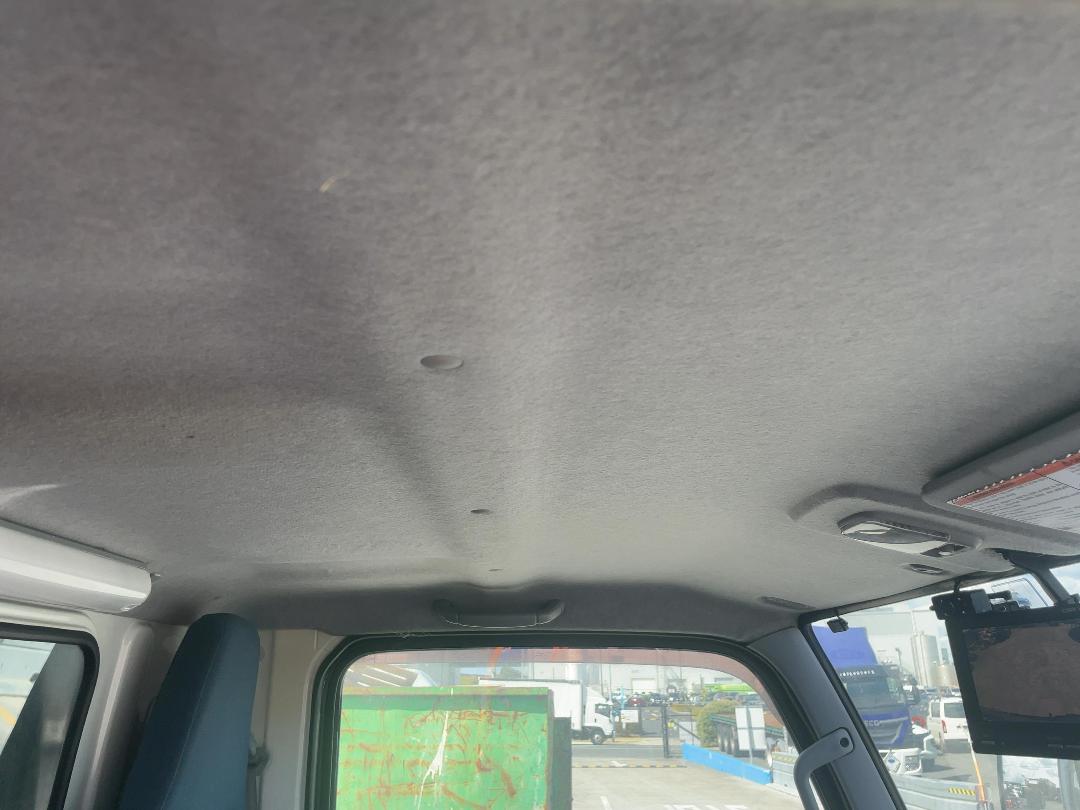 Photo '18' of Mitsubishi Canter Food Truck