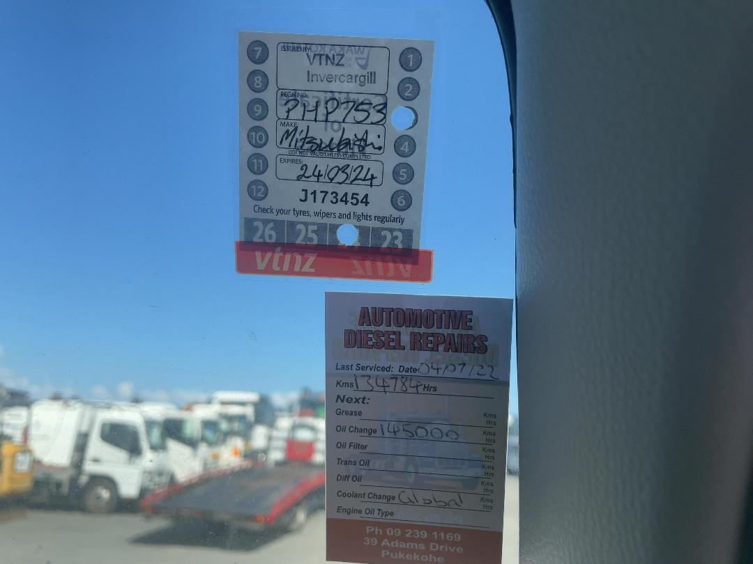 Photo '39' of Mitsubishi Canter Food Truck