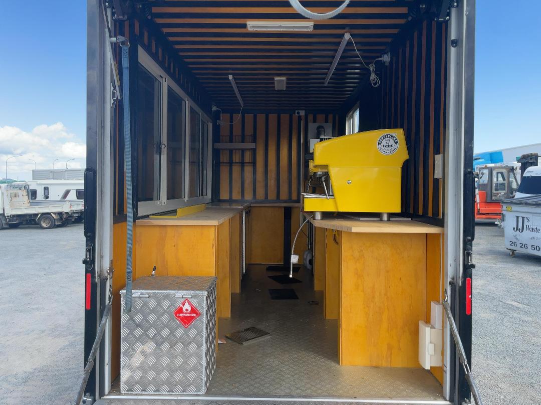 Photo '28' of Mitsubishi Canter Food Truck