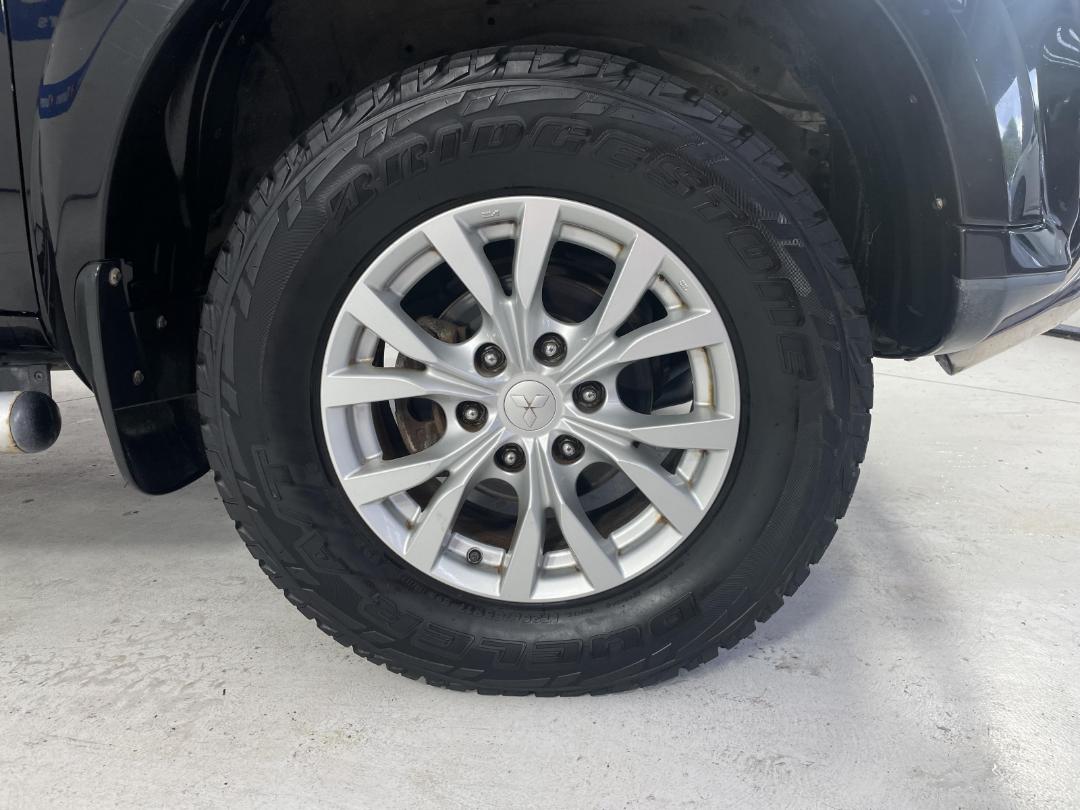 Photo '7' of Mitsubishi Challenger EXC TD Photo '7' of Mitsubishi Challenger EXC TD