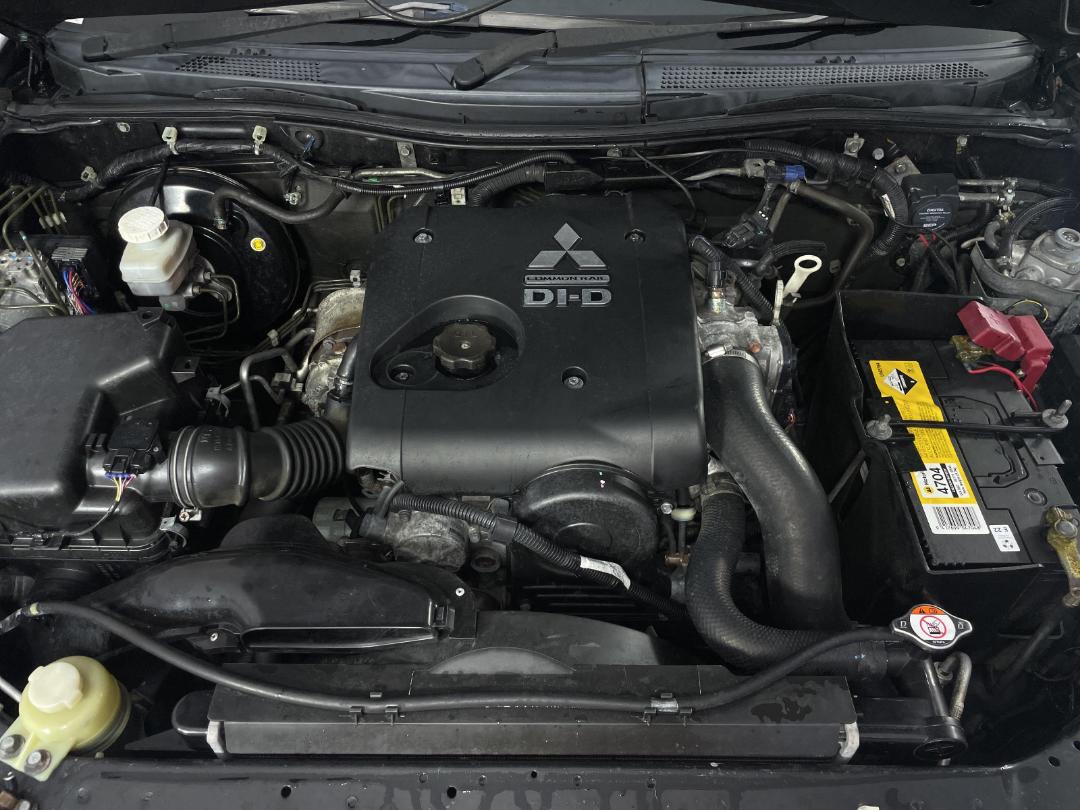 Photo '11' of Mitsubishi Challenger EXC TD Photo '11' of Mitsubishi Challenger EXC TD