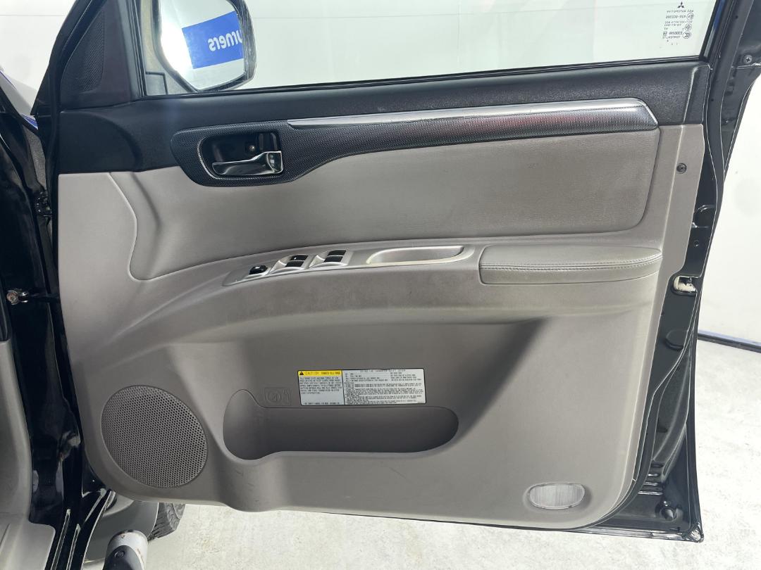 Photo '13' of Mitsubishi Challenger EXC TD Photo '13' of Mitsubishi Challenger EXC TD