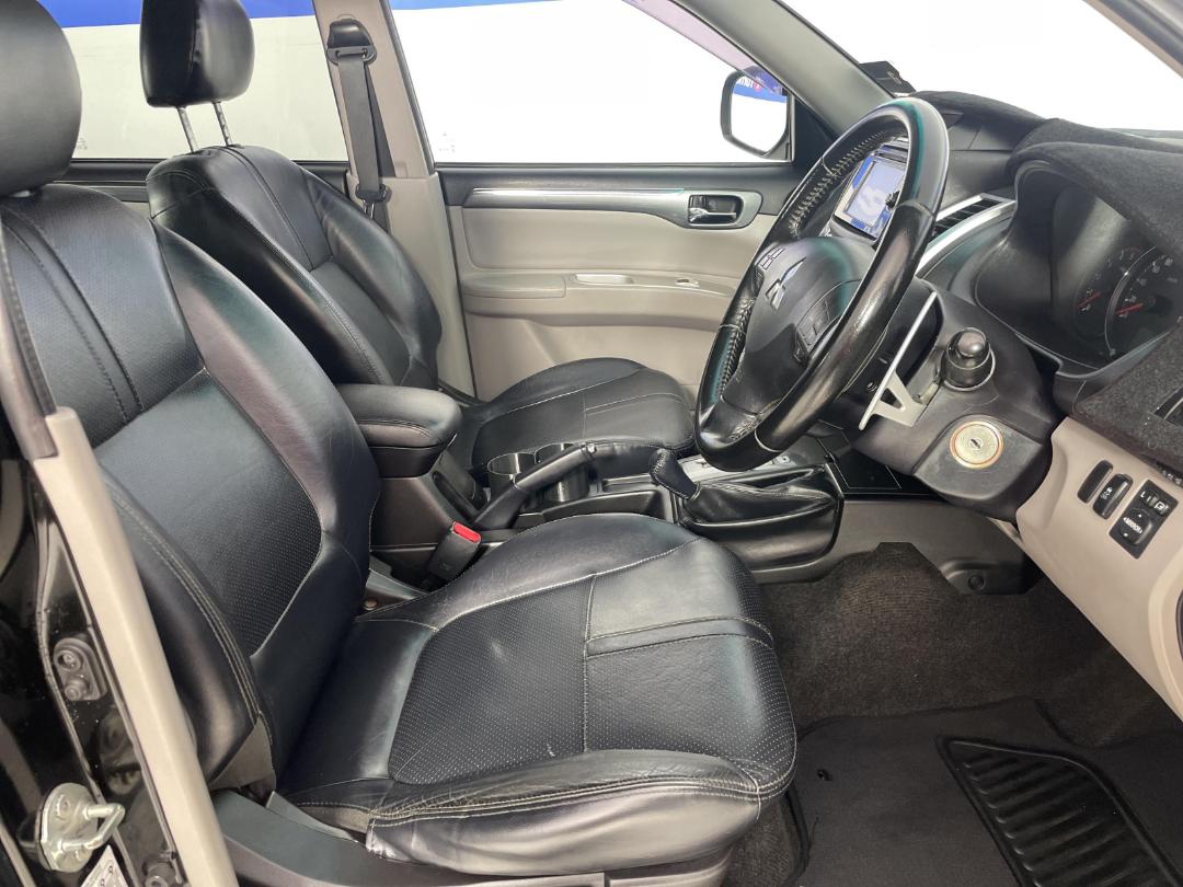 Photo '14' of Mitsubishi Challenger EXC TD Photo '14' of Mitsubishi Challenger EXC TD