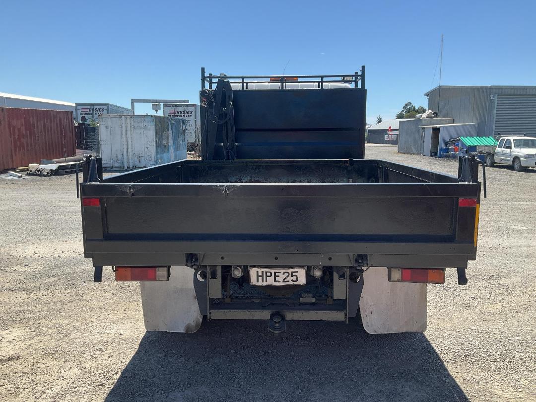 Photo '6' of Mitsubishi Fuso Canter FEC60T1 EURO 5 - 616 Tipper