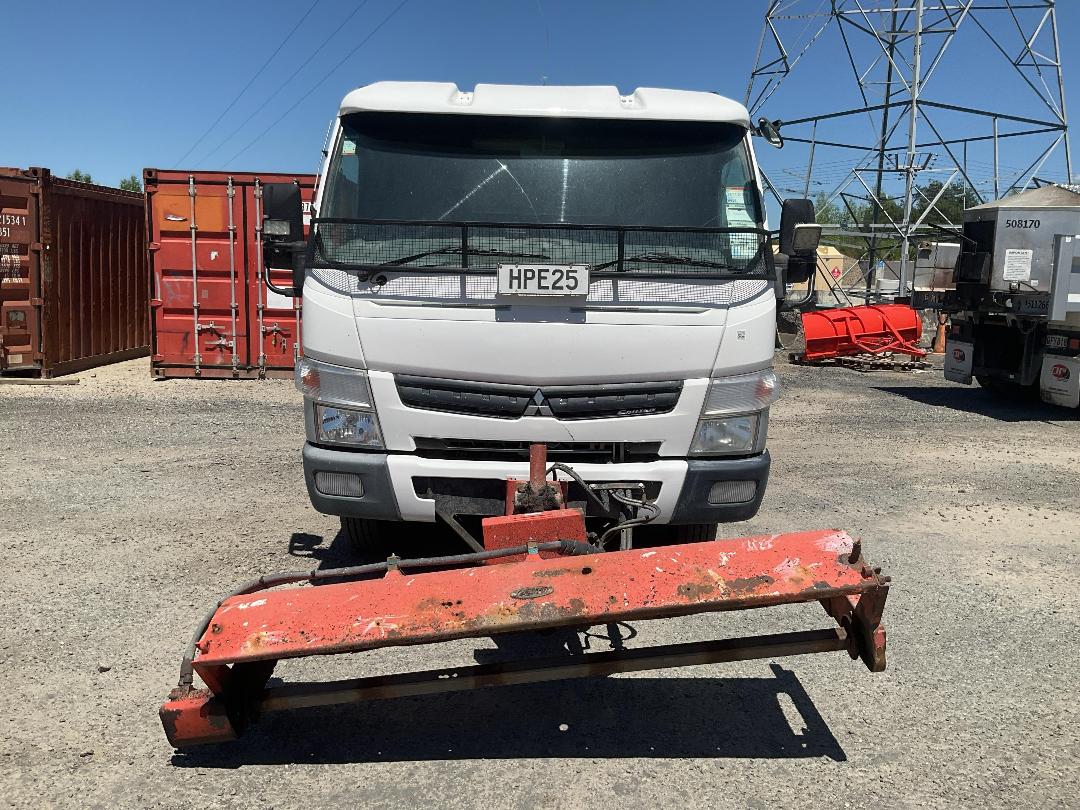 Photo '12' of Mitsubishi Fuso Canter FEC60T1 EURO 5 - 616 Tipper