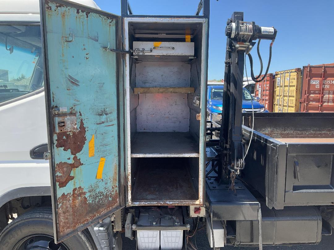 Photo '18' of Mitsubishi Fuso Canter FEC60T1 EURO 5 - 616 Tipper