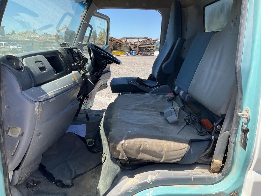 Photo '28' of Mitsubishi Fuso Canter FEC60T1 EURO 5 - 616 Tipper