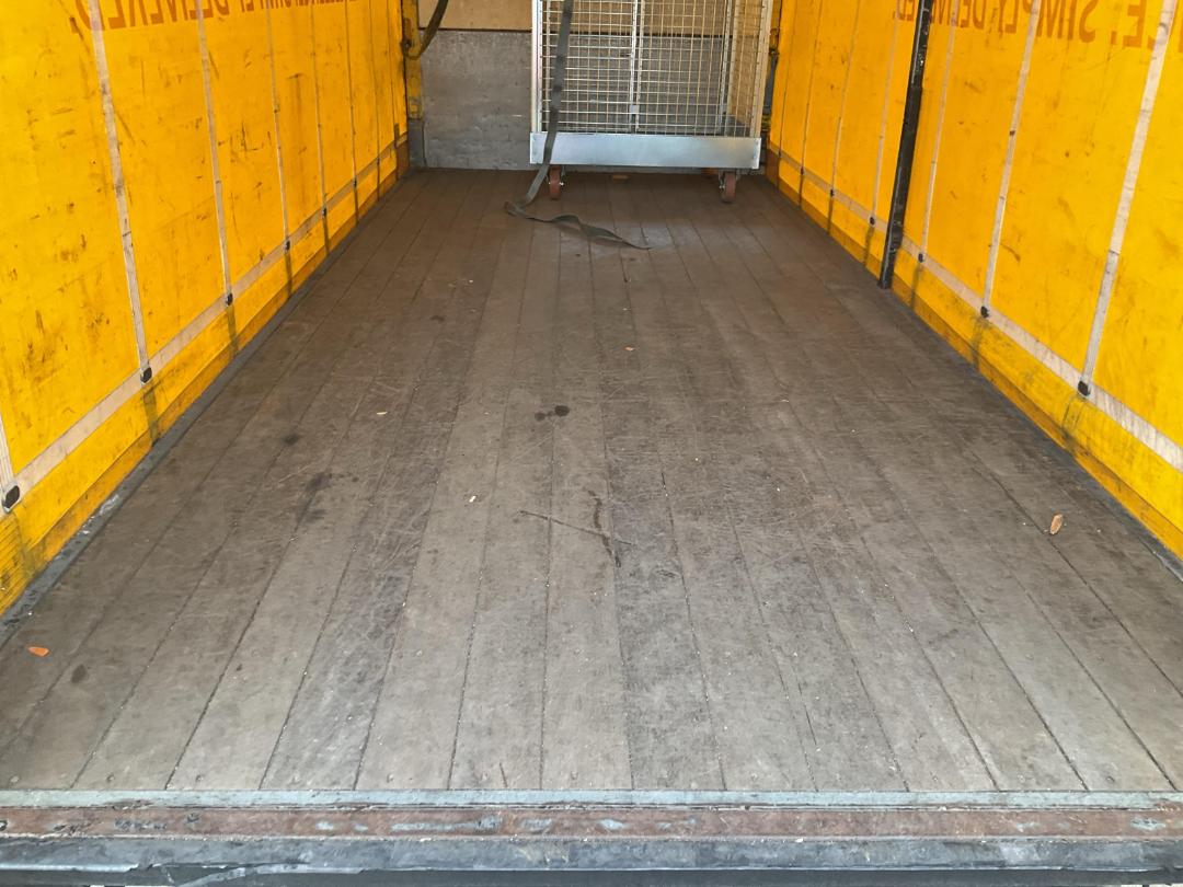 Photo '18' of Mitsubishi Fuso Canter HEV60G2 EURO5 HYBRID Curtainsider