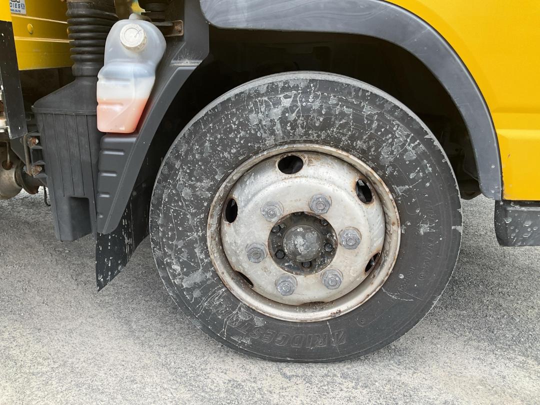 Photo '37' of Mitsubishi Fuso Canter HEV60G2 EURO5 HYBRID Curtainsider