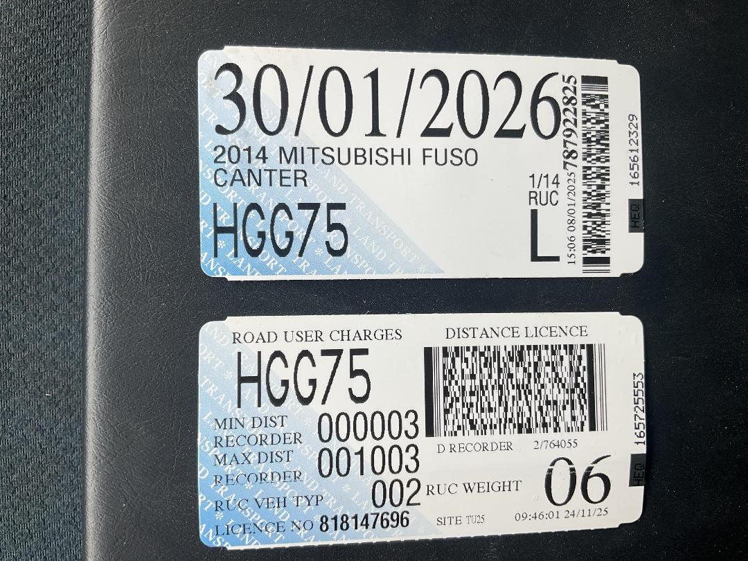 Photo '29' of Mitsubishi Fuso Canter HEV60G2 EURO5 HYBRID Curtainsider