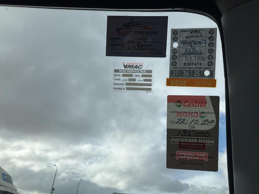 Photo '21' of Mitsubishi Fuso Canter FEB60E2 Euro 5 - 616 Flat Deck