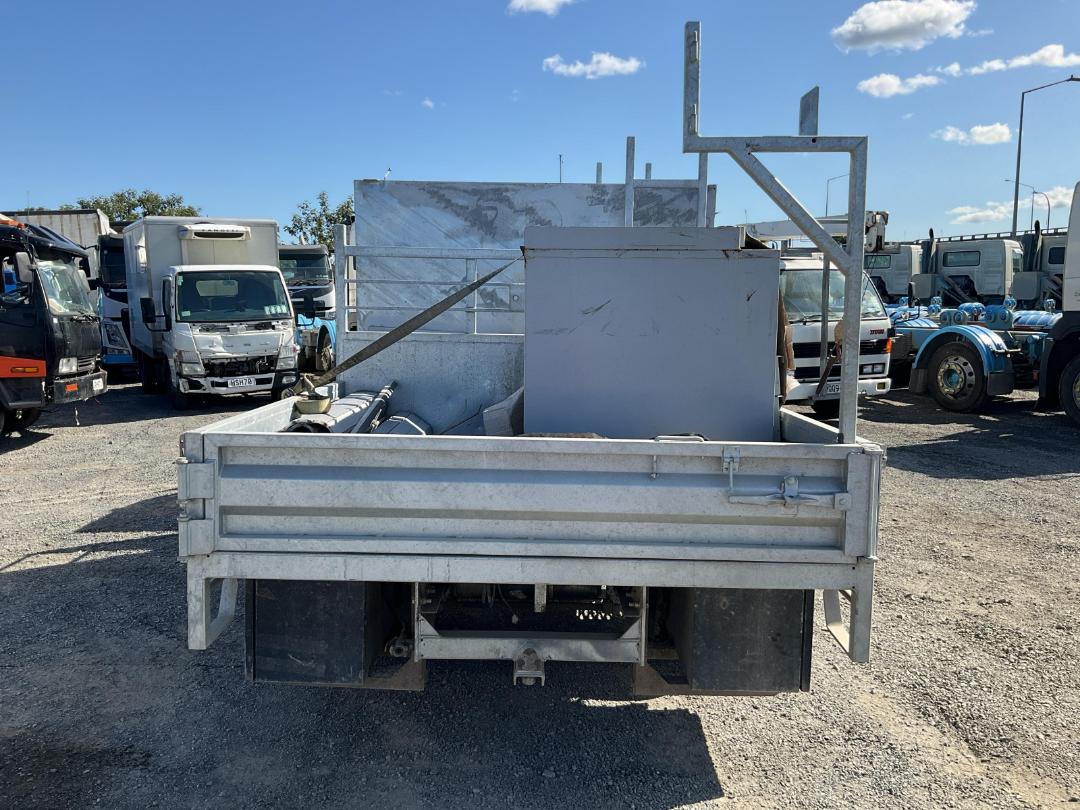 Photo '5' of Mitsubishi Fuso Canter FEB60E2 Euro 5 - 616 Flat Deck