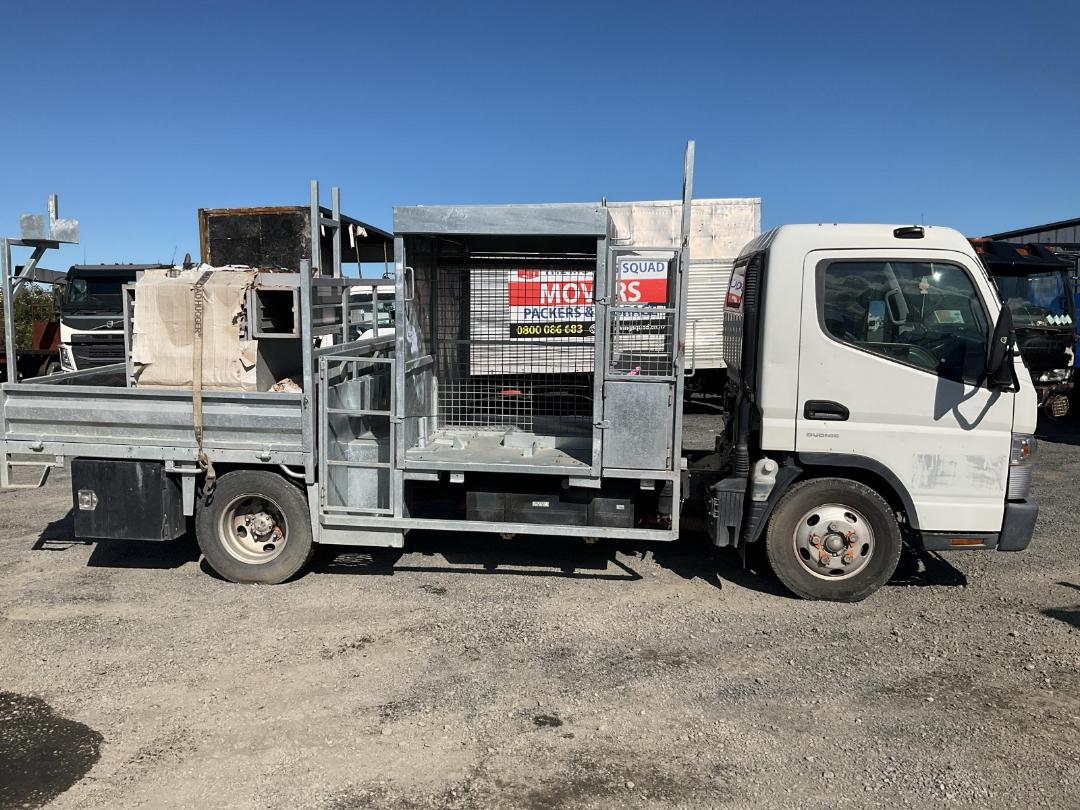 Photo '3' of Mitsubishi Fuso Canter FEB60E2 Euro 5 - 616 Flat Deck