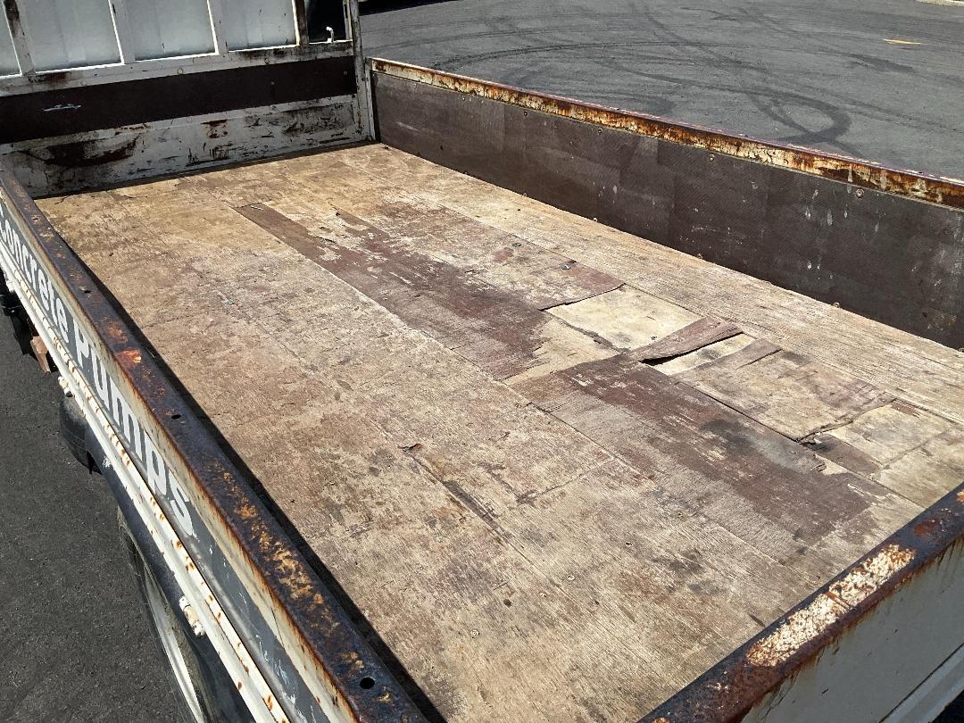 Photo '19' of Mitsubishi Fuso Canter FEA55B1 EURO 5 Flat Deck