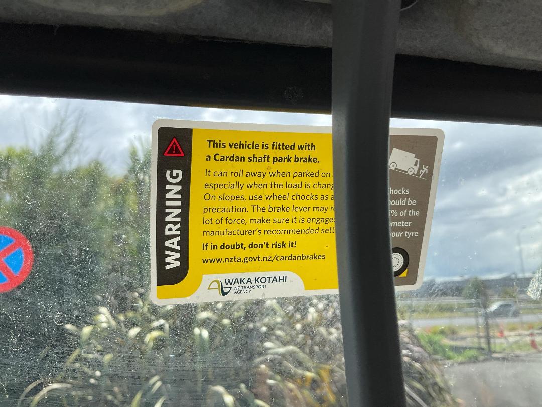 Photo '36' of Mitsubishi Fuso Canter FEA55B1 EURO 5 Flat Deck