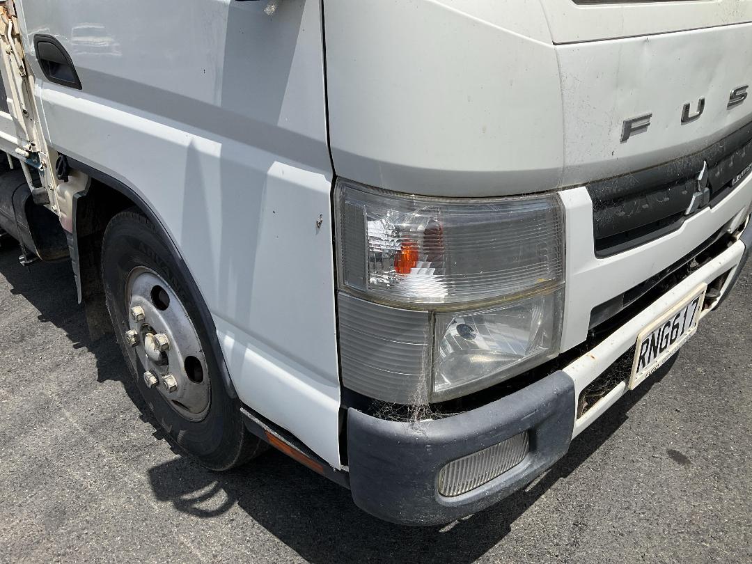 Photo '38' of Mitsubishi Fuso Canter FEA55B1 EURO 5 Flat Deck