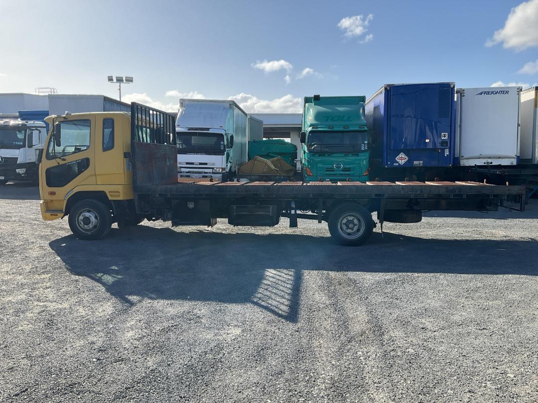 Photo '7' of Mitsubishi Fuso Fighter FK250K9 Flat Deck