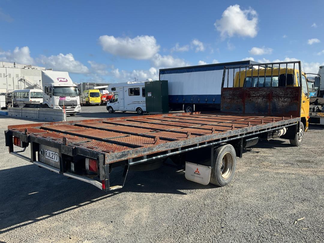 Photo '4' of Mitsubishi Fuso Fighter FK250K9 Flat Deck