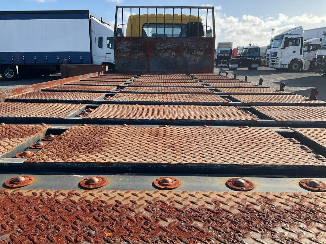 Photo '20' of Mitsubishi Fuso Fighter FK250K9 Flat Deck