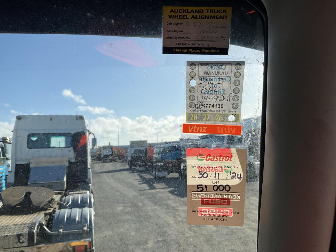 Photo '27' of Mitsubishi Fuso Fighter FK250K9 Flat Deck