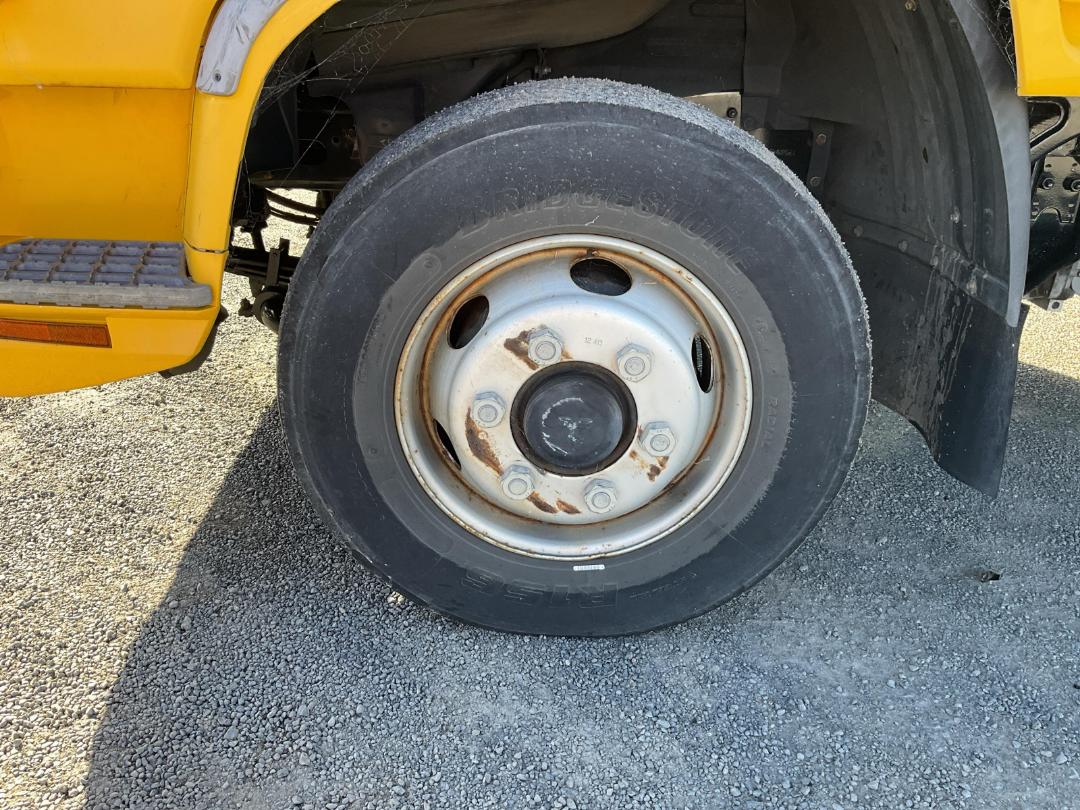 Photo '37' of Mitsubishi Fuso Fighter FK250K9 Flat Deck