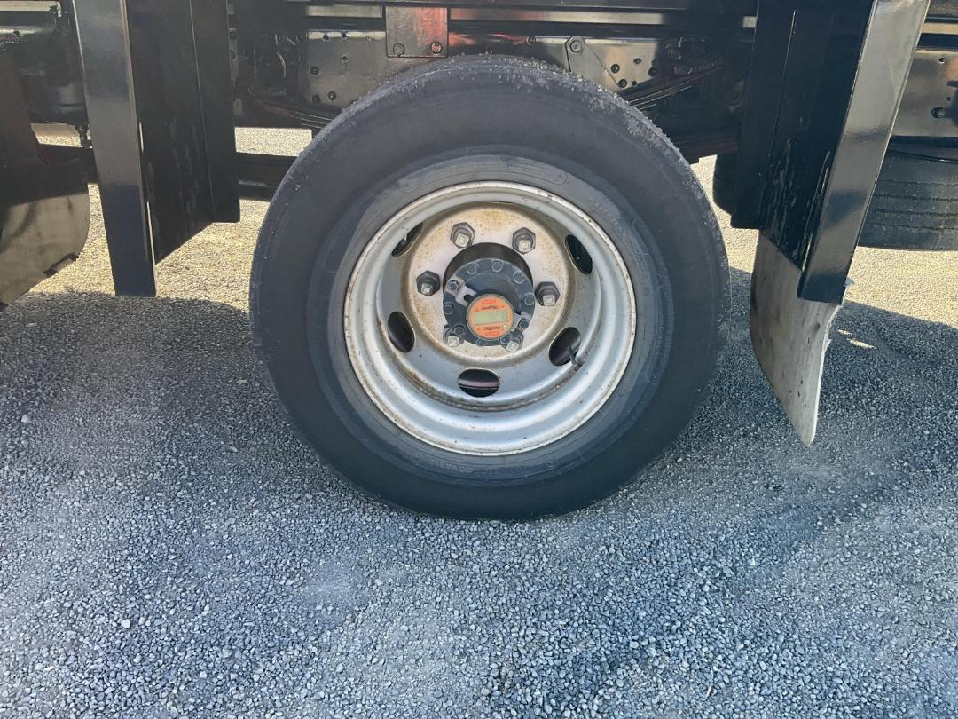 Photo '35' of Mitsubishi Fuso Fighter FK250K9 Flat Deck