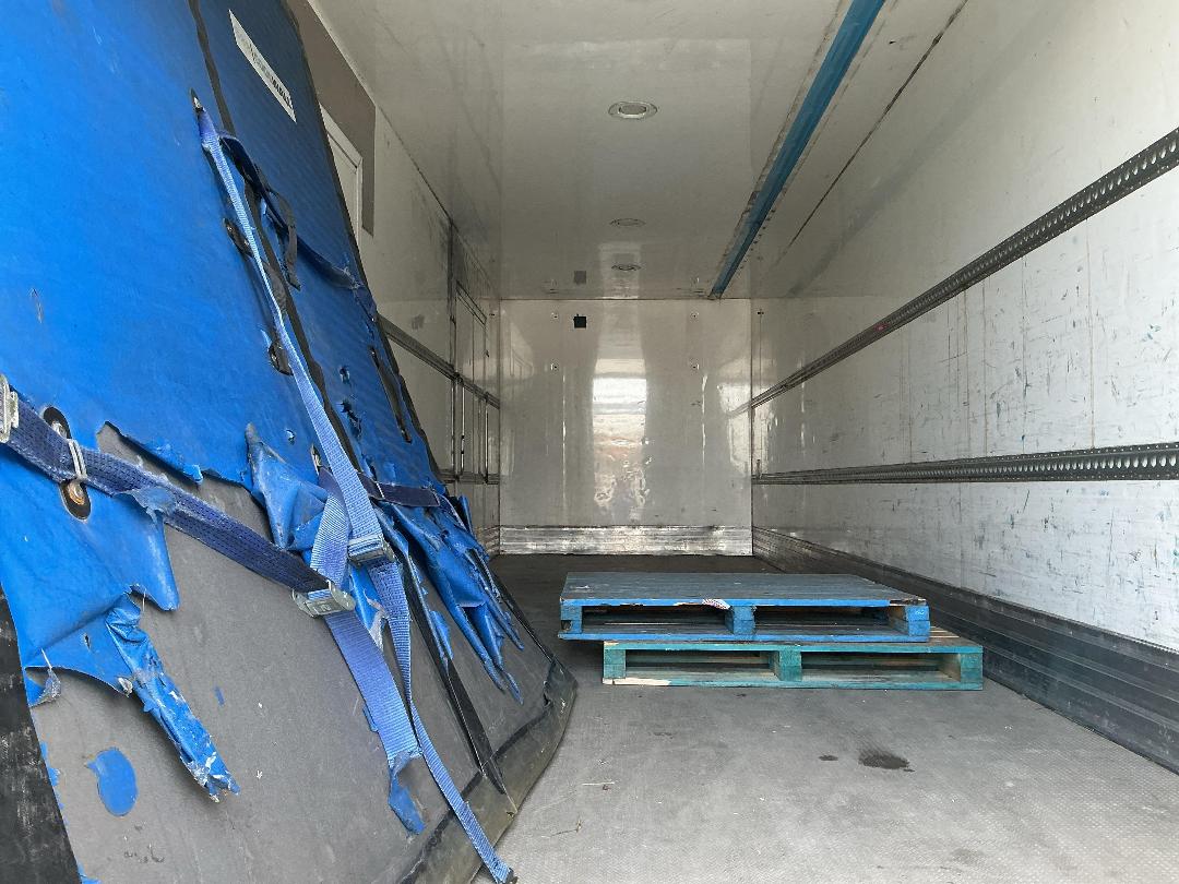 Photo '18' of Mitsubishi Fuso Fighter FU281U8 Box Body