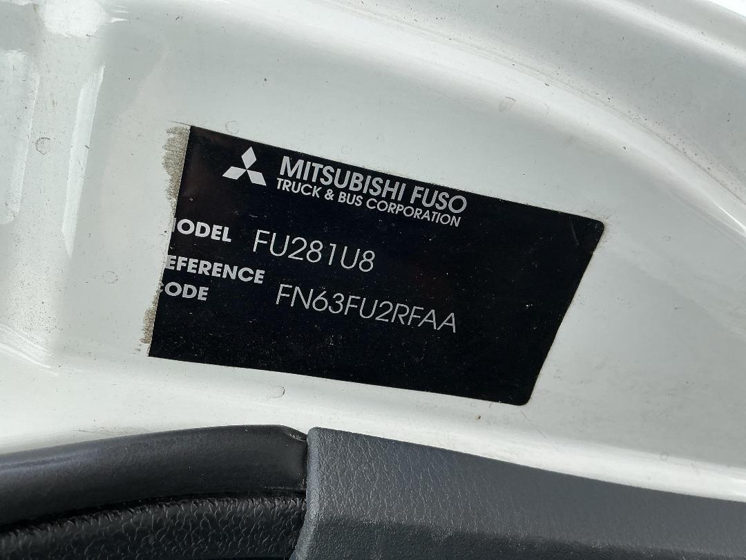 Photo '17' of Mitsubishi Fuso Fighter FU281U8 Box Body