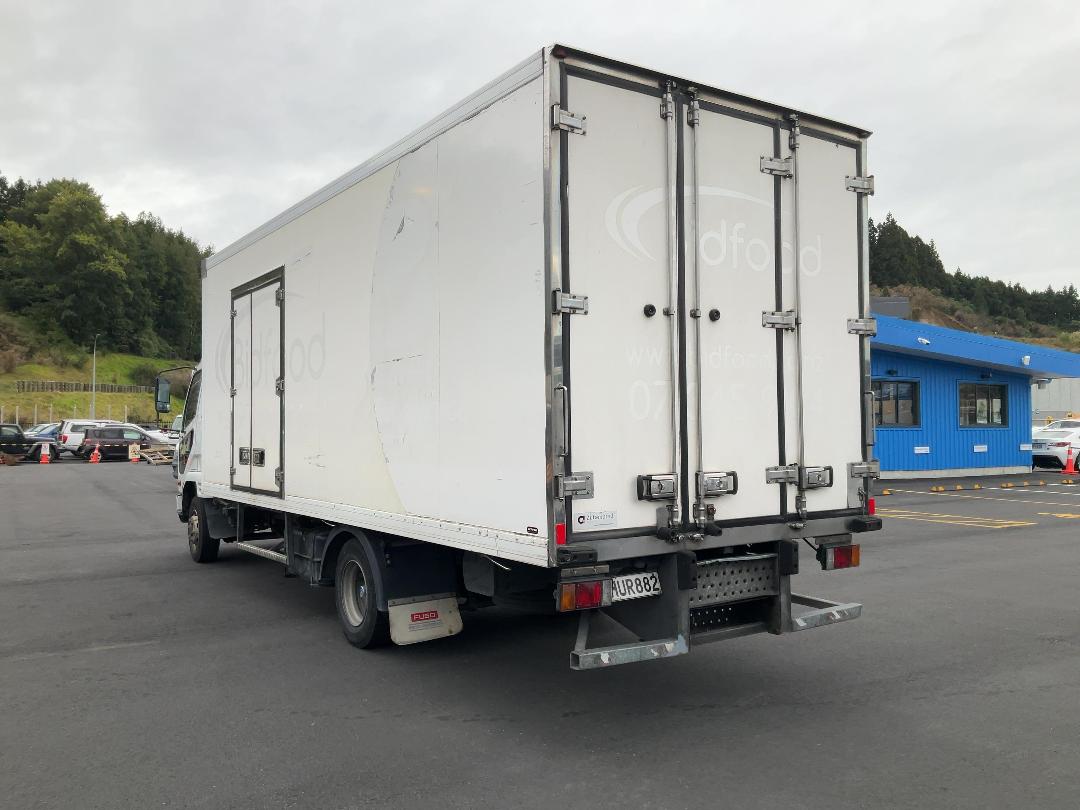 Photo '5' of Mitsubishi Fuso Fighter FK250K8 Box Body