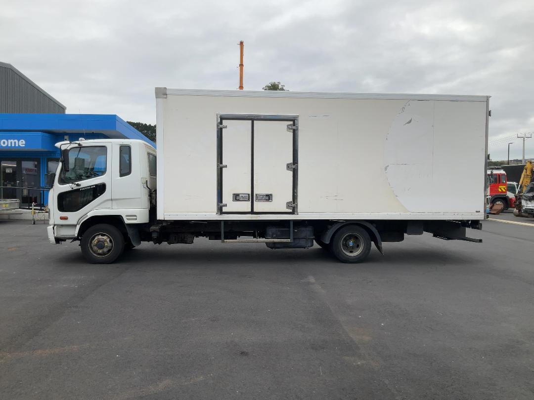 Photo '7' of Mitsubishi Fuso Fighter FK250K8 Box Body