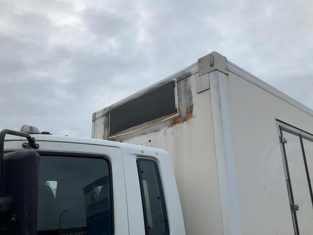 Photo '14' of Mitsubishi Fuso Fighter FK250K8 Box Body