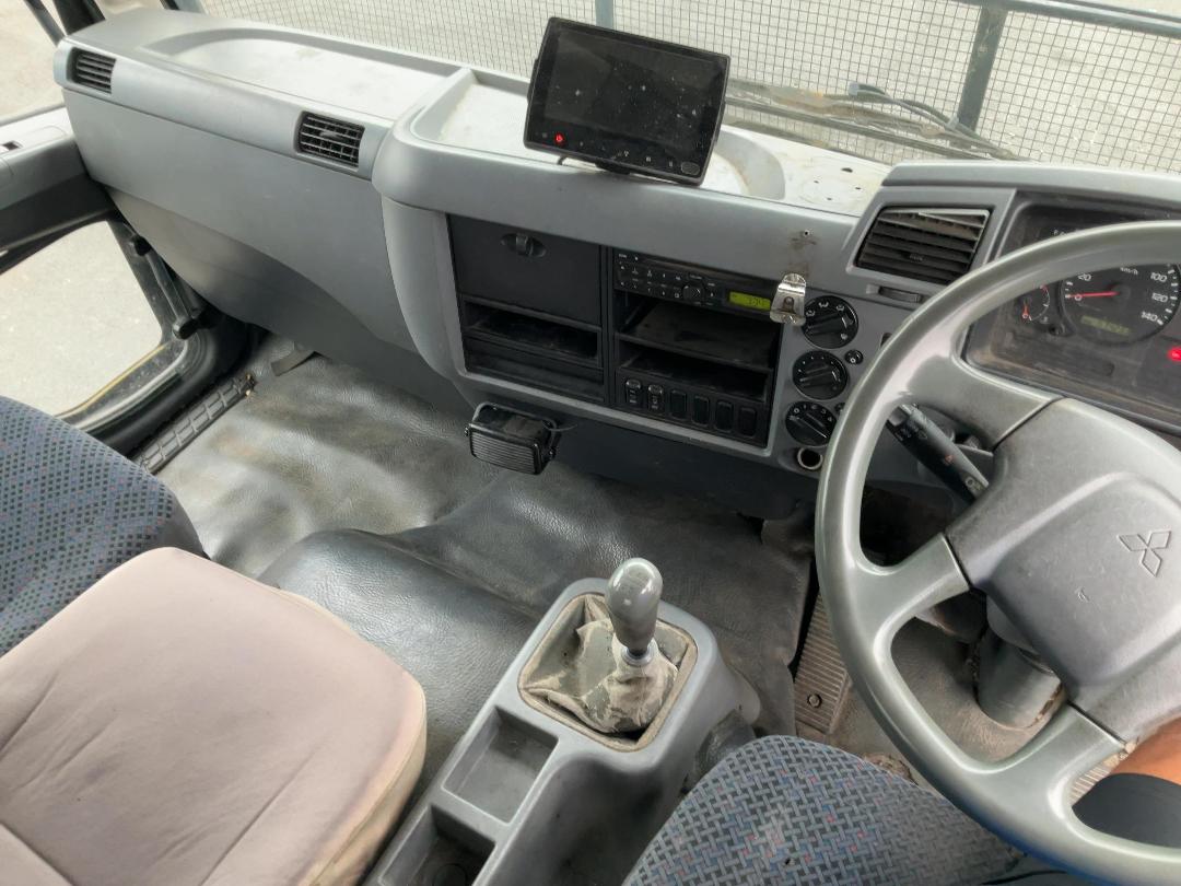Photo '19' of Mitsubishi Fuso Fighter FK250K8 Box Body