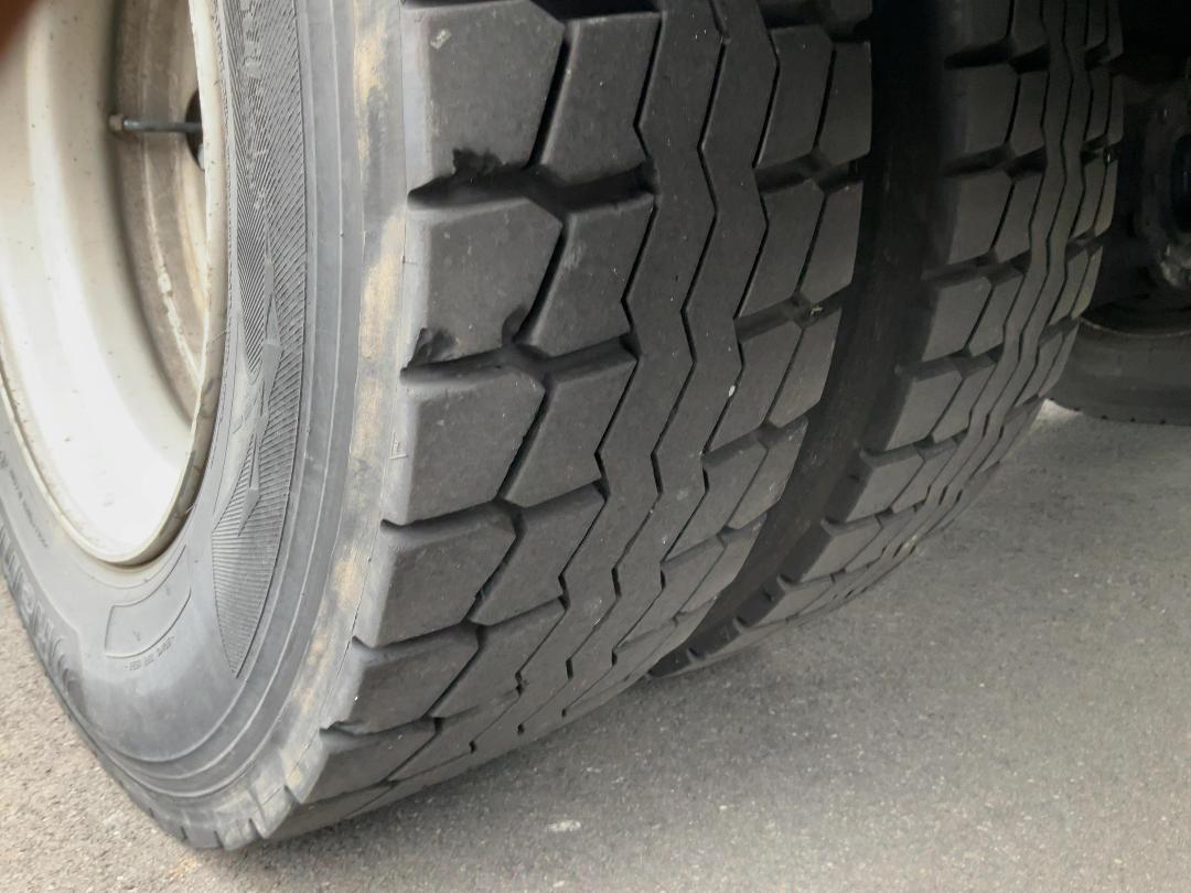 Photo '22' of Mitsubishi Fuso Fighter FK250K8 Box Body