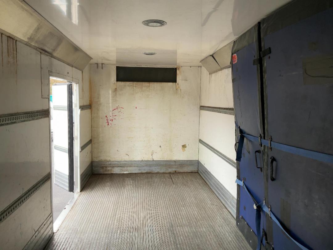 Photo '28' of Mitsubishi Fuso Fighter FK250K8 Box Body