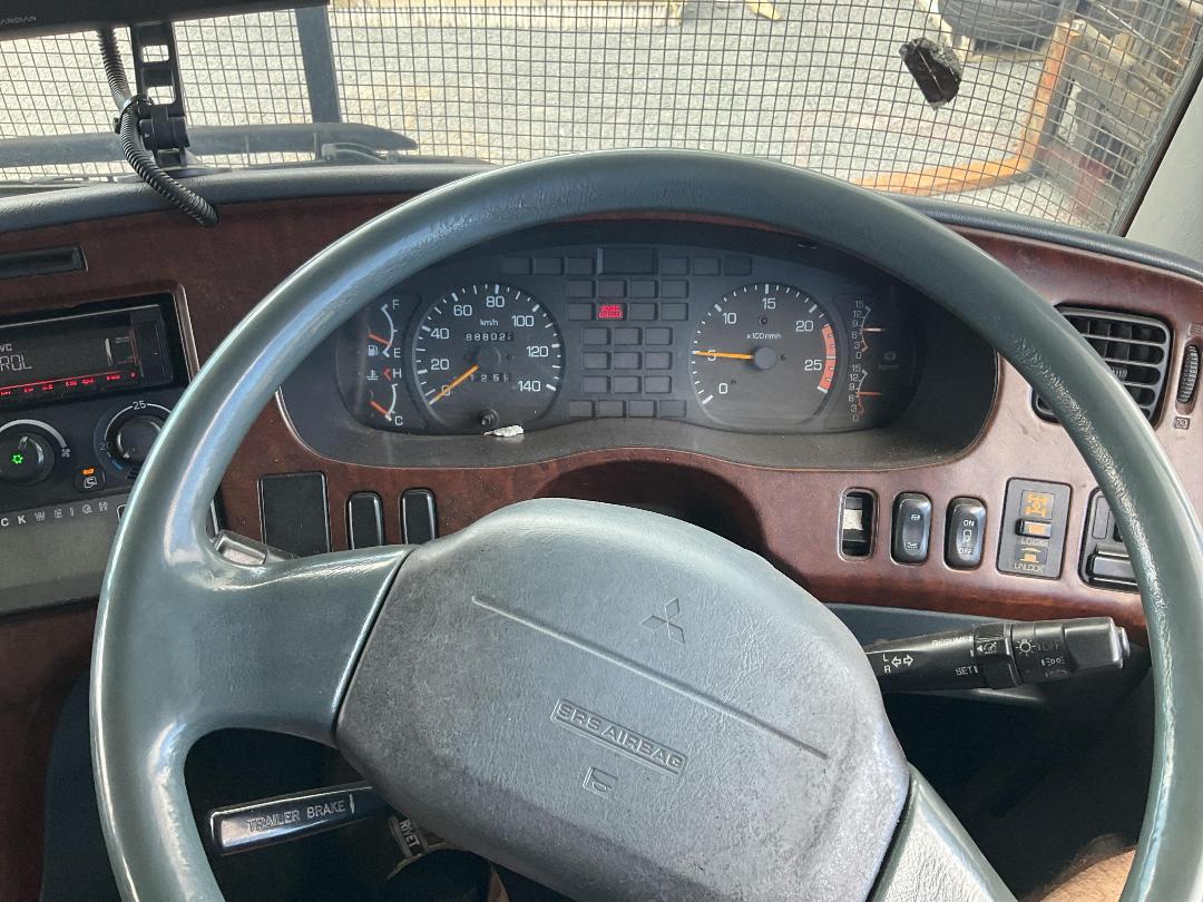 Photo '11' of Mitsubishi Fuso Shogun FS430S8 Curtainsider