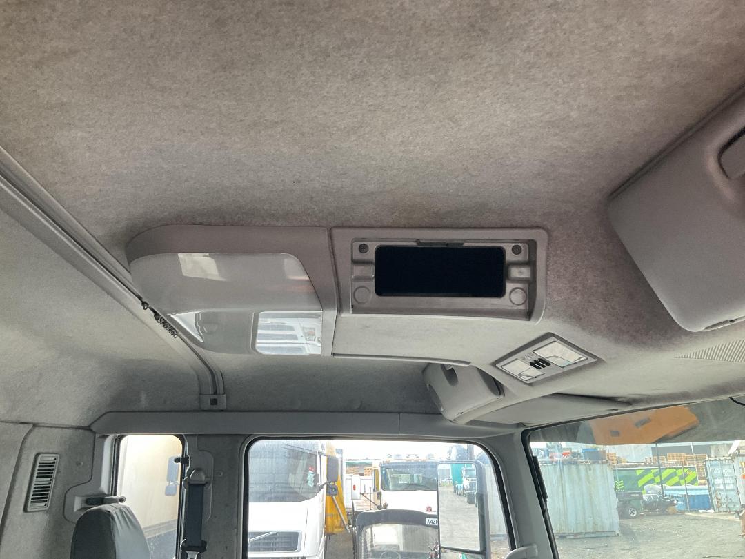 Photo '16' of Mitsubishi Fuso Shogun FS430S8 Curtainsider