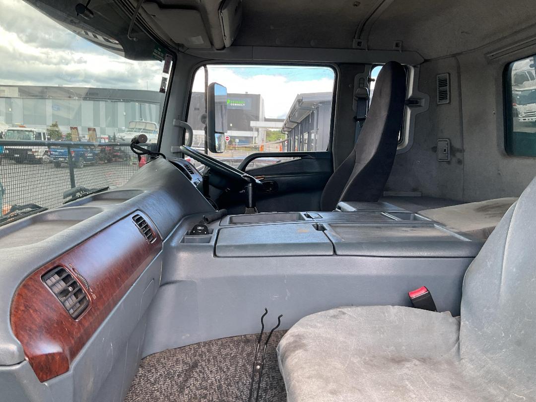 Photo '20' of Mitsubishi Fuso Shogun FS430S8 Curtainsider