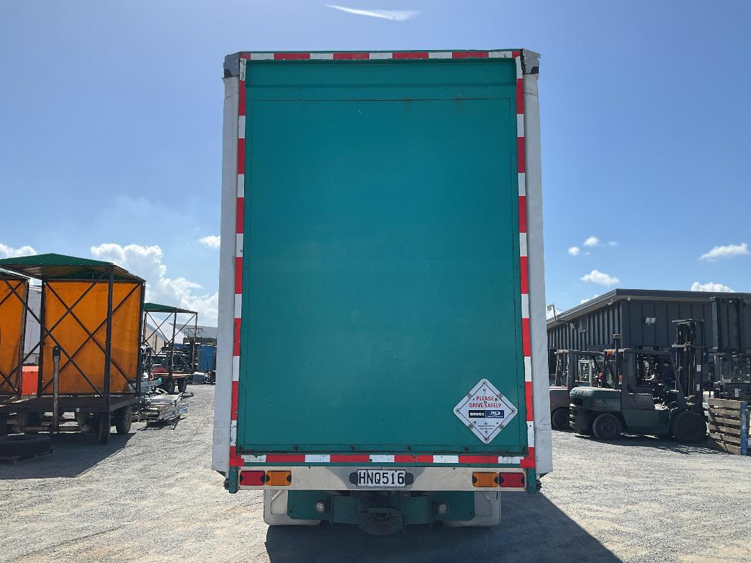 Photo '5' of Mitsubishi Fuso Shogun FS430S8 Curtainsider Photo '5' of Mitsubishi Fuso Shogun FS430S8 Curtainsider