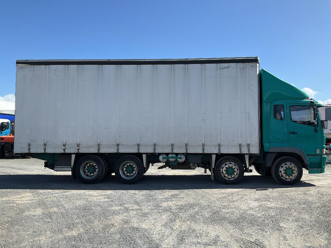 Photo '3' of Mitsubishi Fuso Shogun FS430S8 Curtainsider Photo '3' of Mitsubishi Fuso Shogun FS430S8 Curtainsider