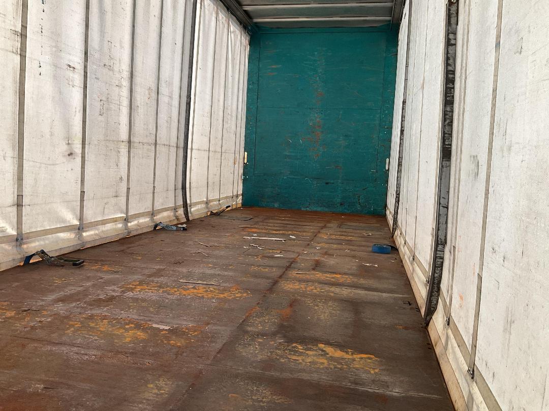 Photo '27' of Mitsubishi Fuso Shogun FS430S8 Curtainsider Photo '27' of Mitsubishi Fuso Shogun FS430S8 Curtainsider